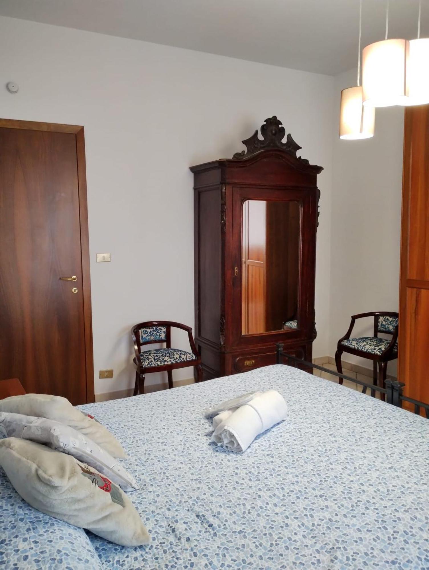 La Casa Di Valentino - Grazioso Ed Ampio Bilocale Asti Exterior foto